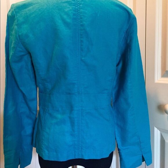 Beautiful jacket by Chico's size 1 - Picture 2 of 3